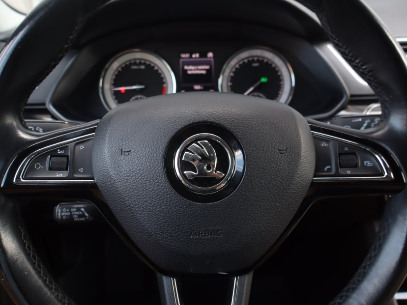 Škoda Superb, 2015
