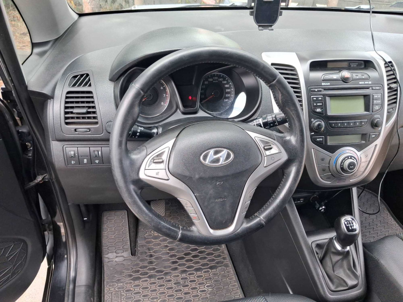 Hyundai ix20, 2012