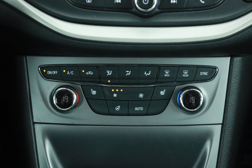 Opel Astra, 2018