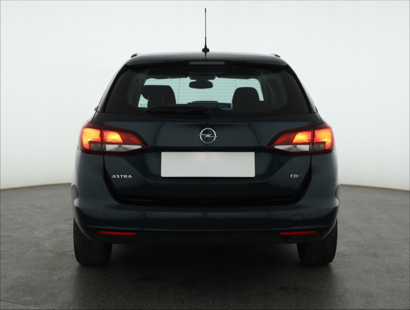 Opel Astra, 2018