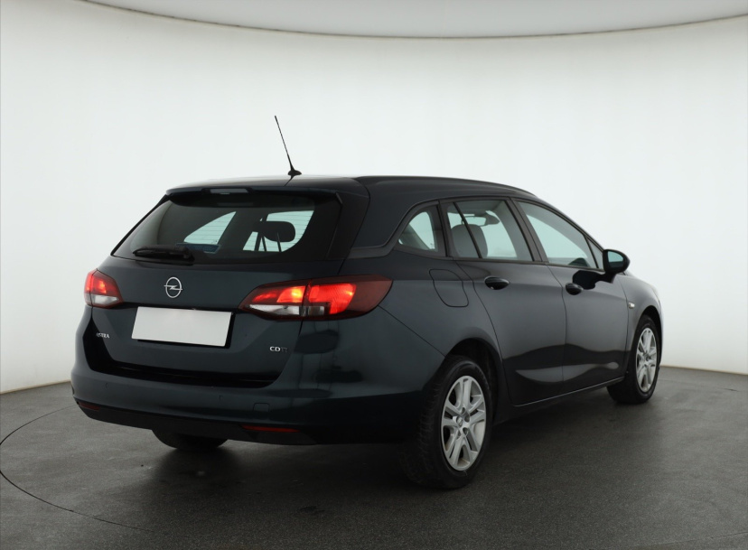 Opel Astra, 2018