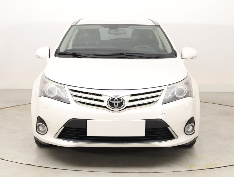 Toyota Avensis, 2013
