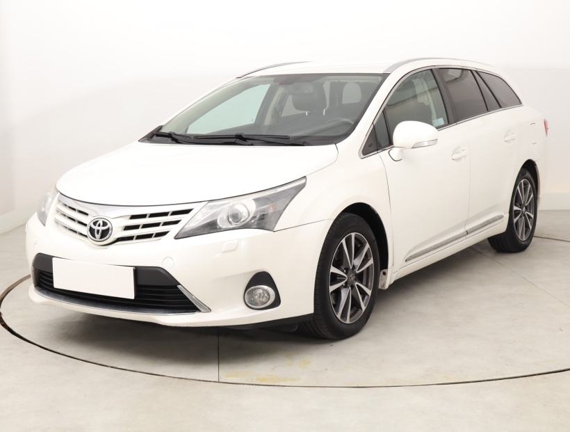 Toyota Avensis, 2013
