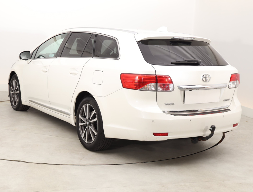 Toyota Avensis, 2013