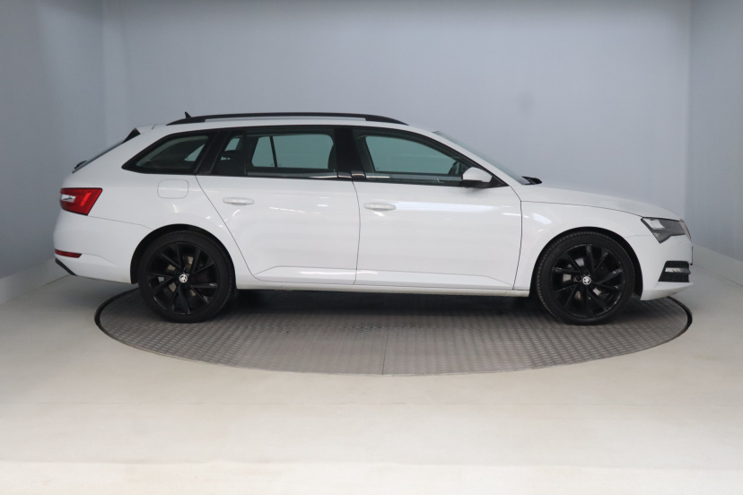 Škoda Superb, 2021