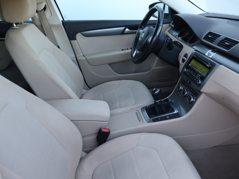 Volkswagen Passat, 2014
