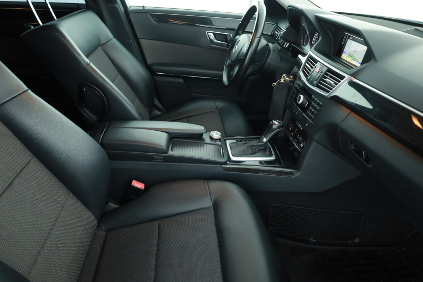 Mercedes-Benz E, 2010