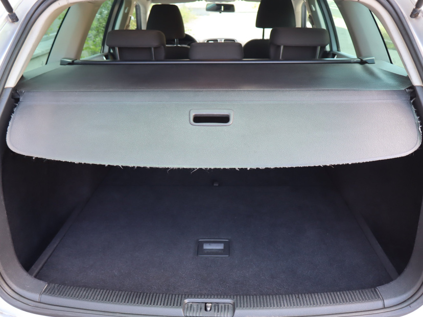 Volkswagen Golf, 2011