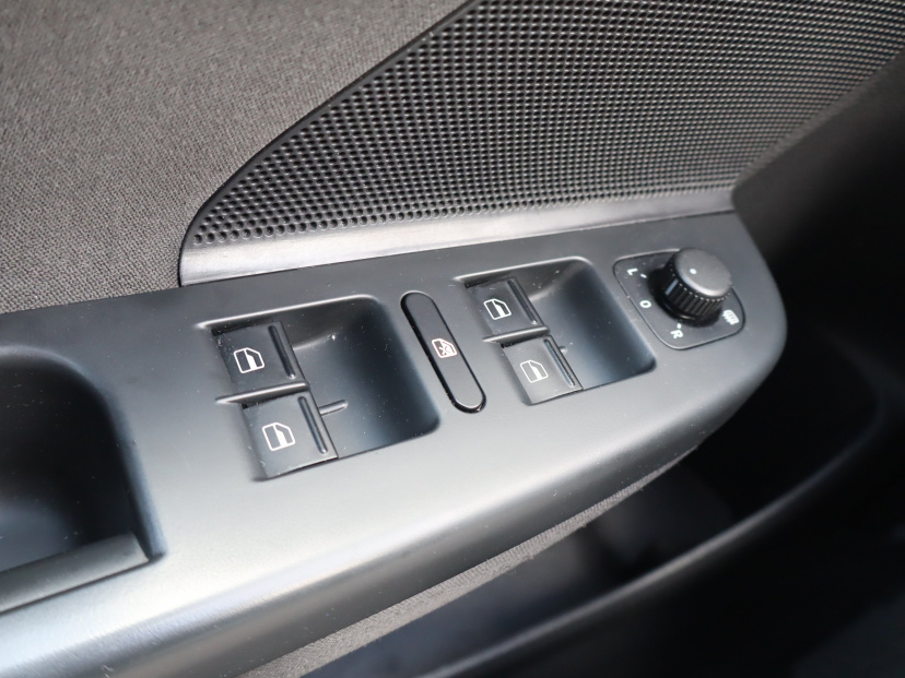 Volkswagen Golf, 2011