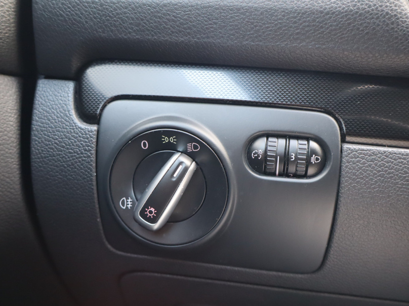 Volkswagen Golf, 2011