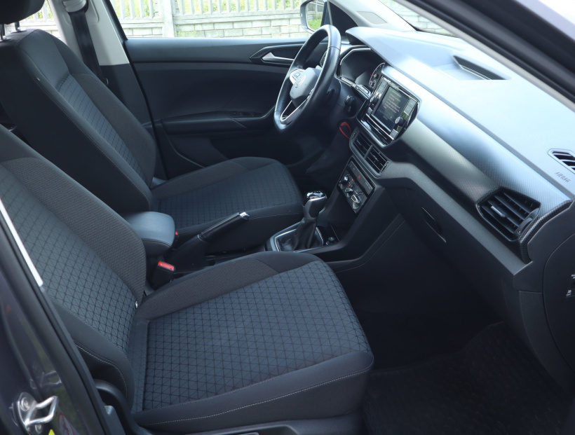 Volkswagen T-Cross, 2021