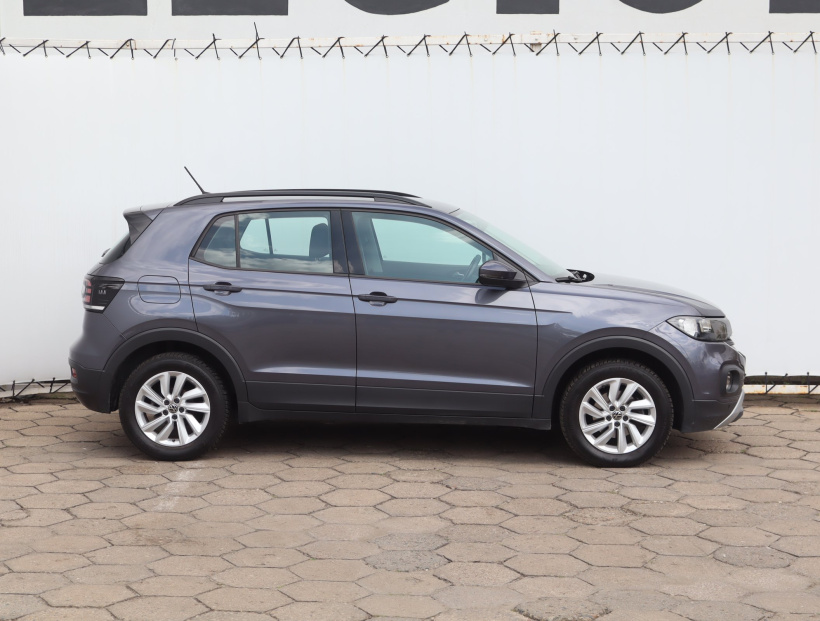 Volkswagen T-Cross, 2021