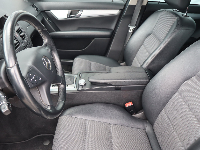 Mercedes-Benz C, 2009