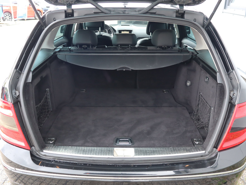 Mercedes-Benz C, 2009