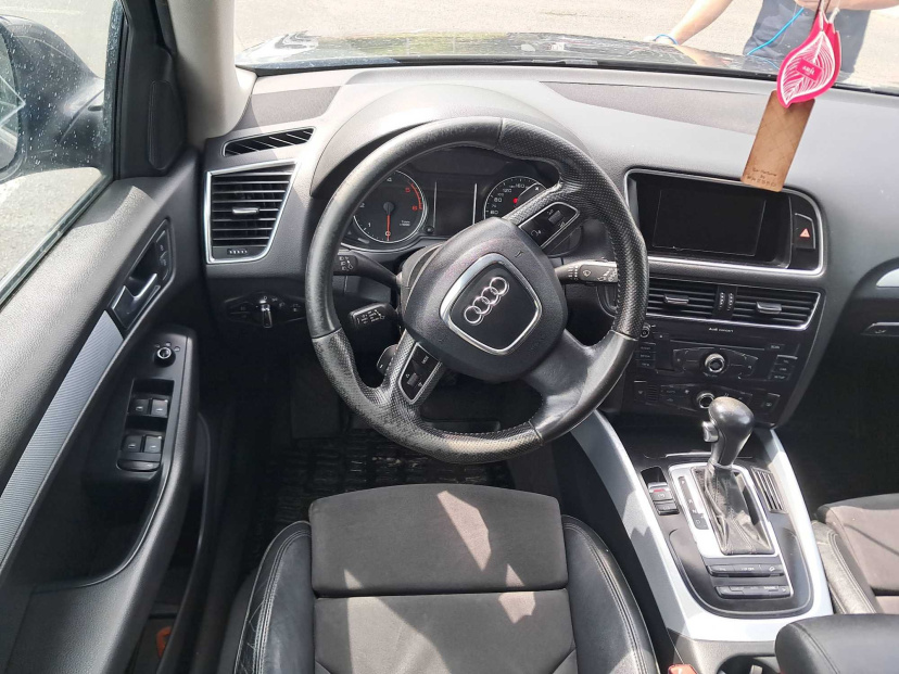 Audi Q5, 2009