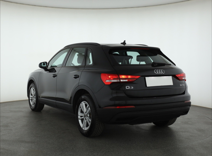 Audi Q3, 2021