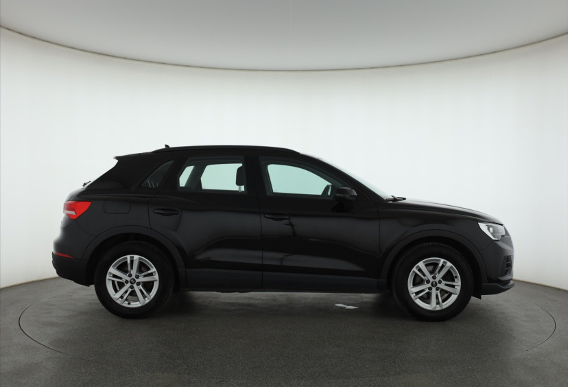Audi Q3, 2021