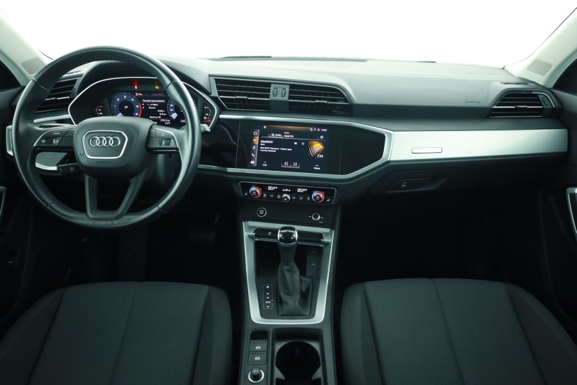 Audi Q3, 2021