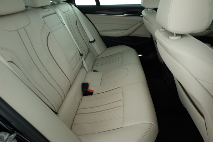 BMW 5, 2022