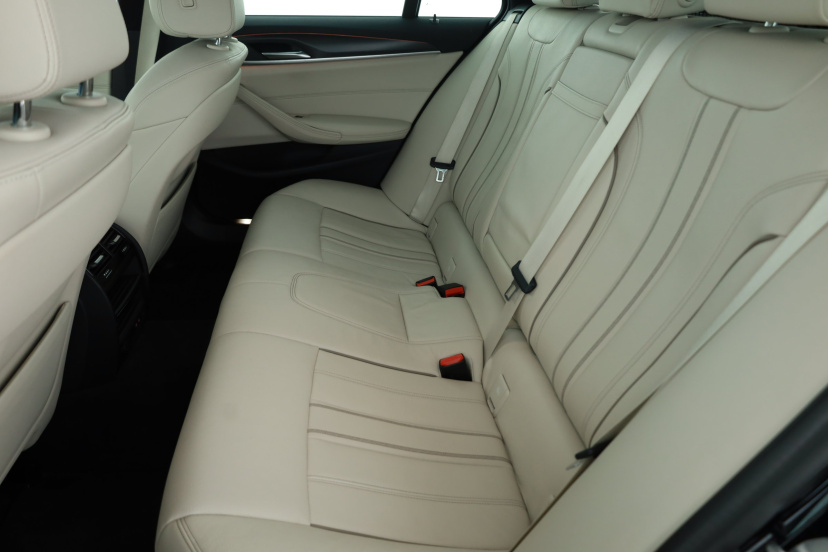 BMW 5, 2022