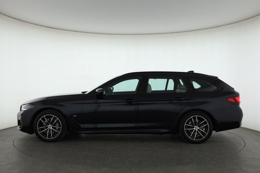 BMW 5, 2022