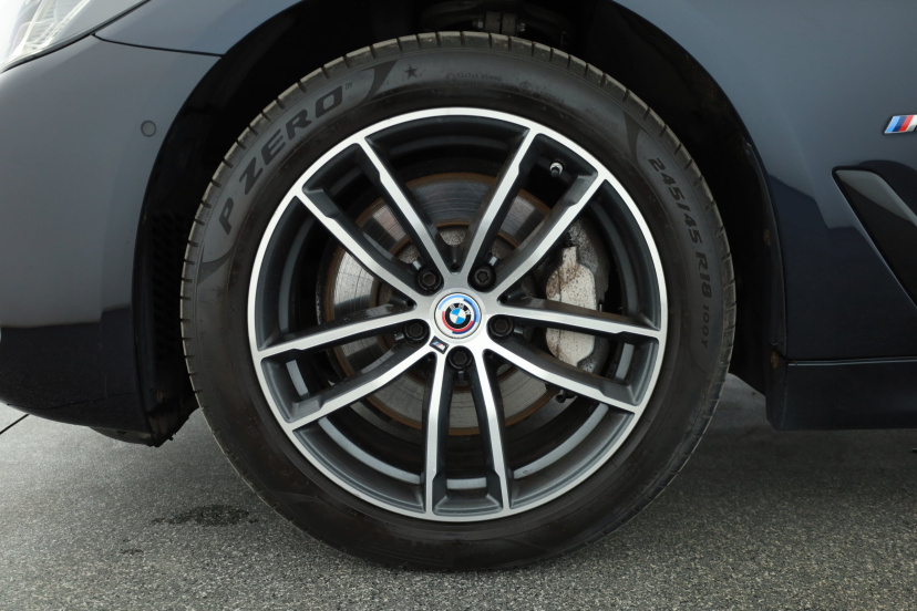 BMW 5, 2022