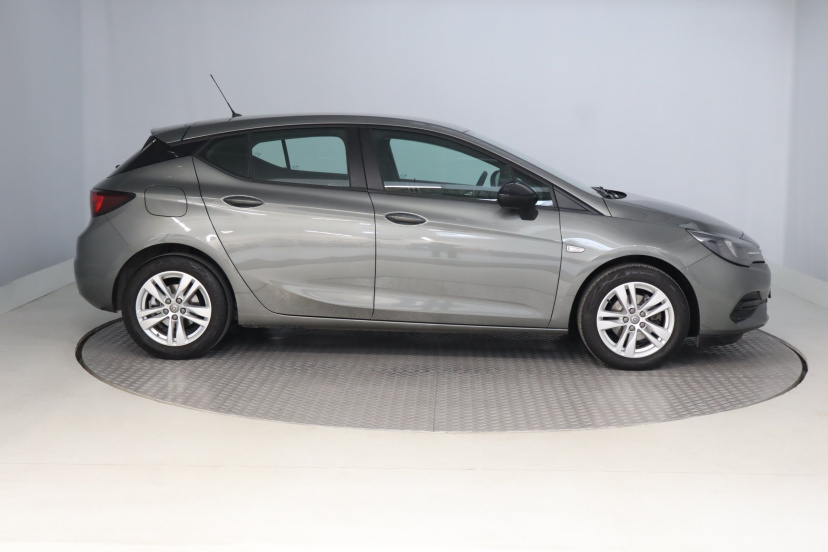 Opel Astra, 2021