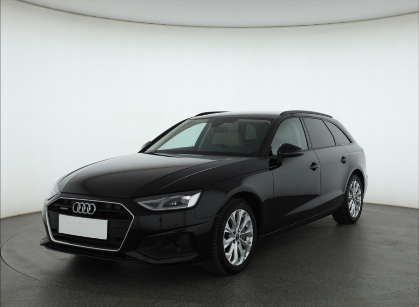 Audi A4, 2022