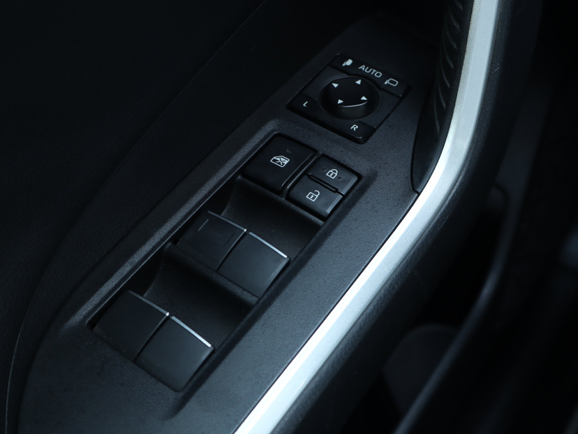 Toyota RAV 4, 2021