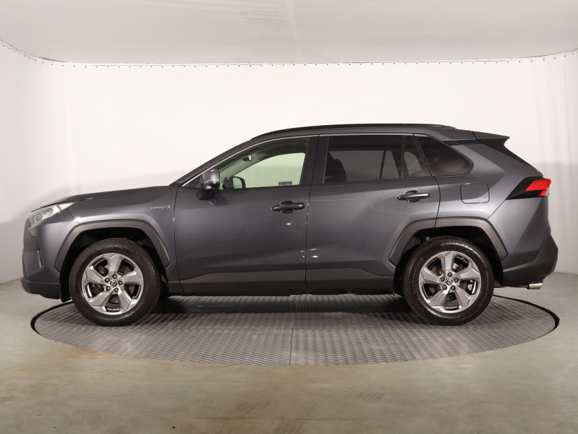 Toyota RAV 4, 2021