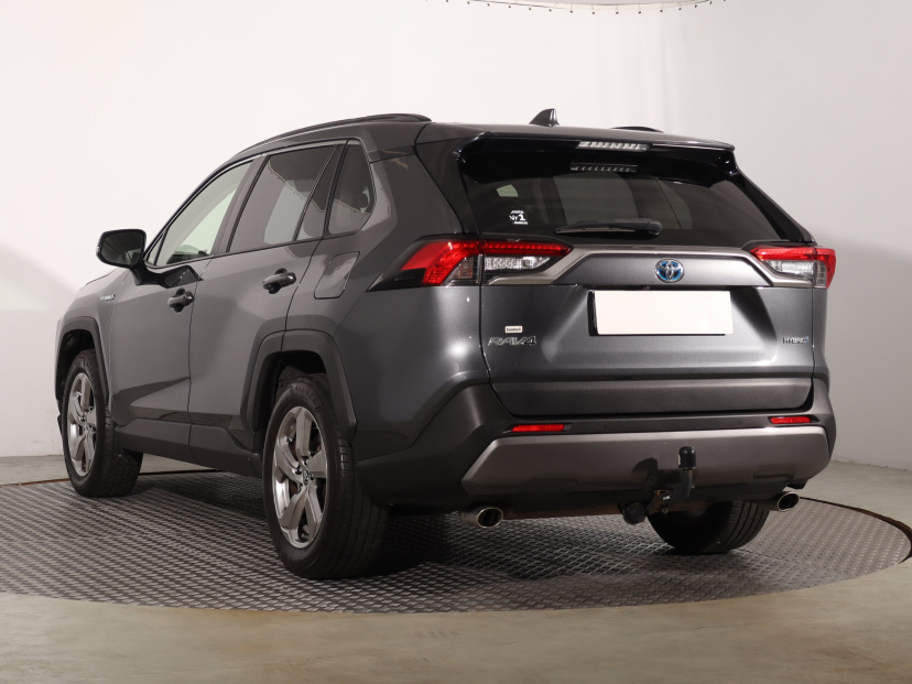 Toyota RAV 4, 2021