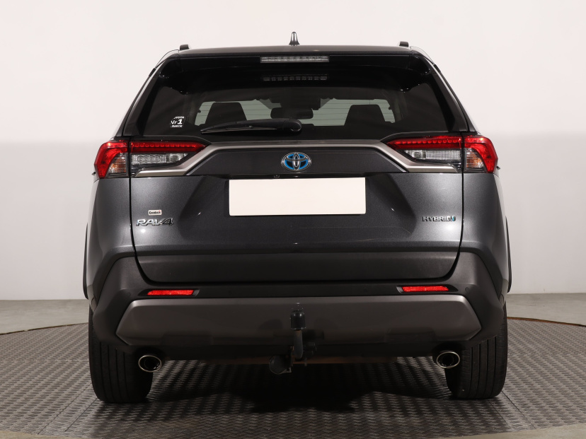 Toyota RAV 4, 2021
