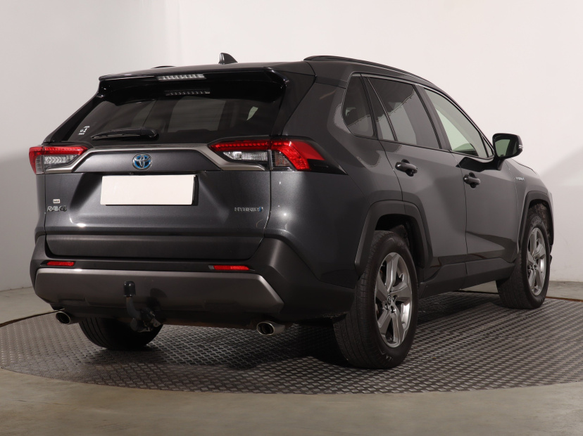 Toyota RAV 4, 2021