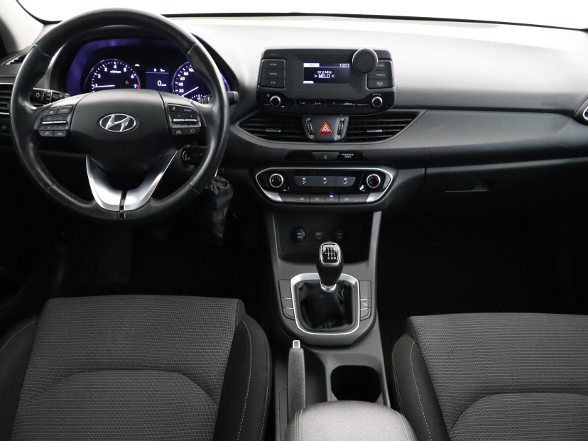 Hyundai i30, 2022