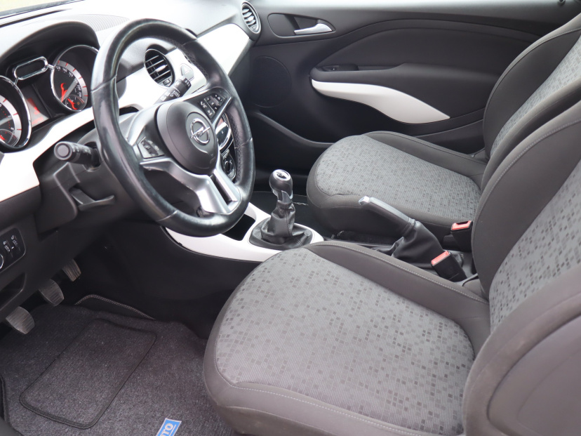 Opel Adam, 2014