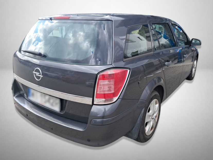 Opel Astra, 2011