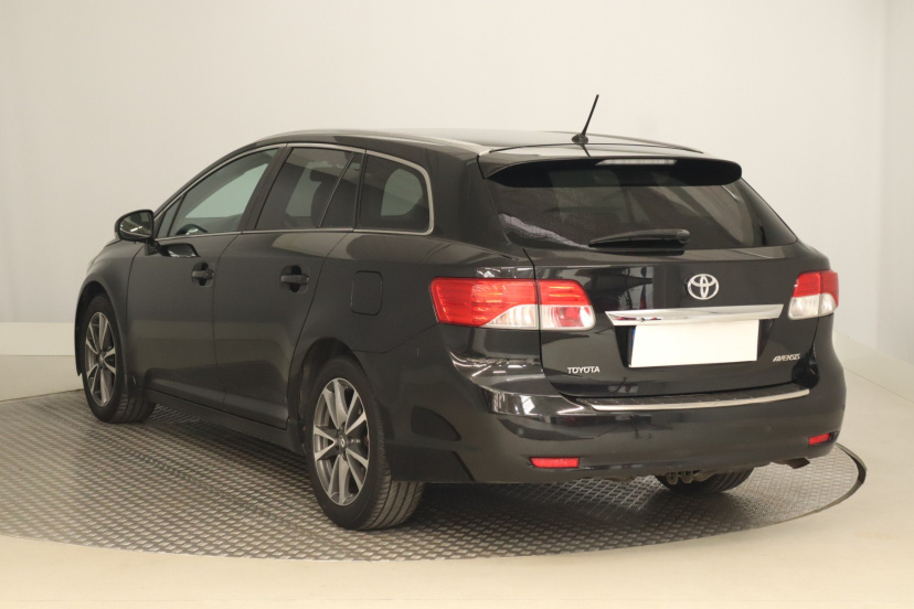 Toyota Avensis, 2014