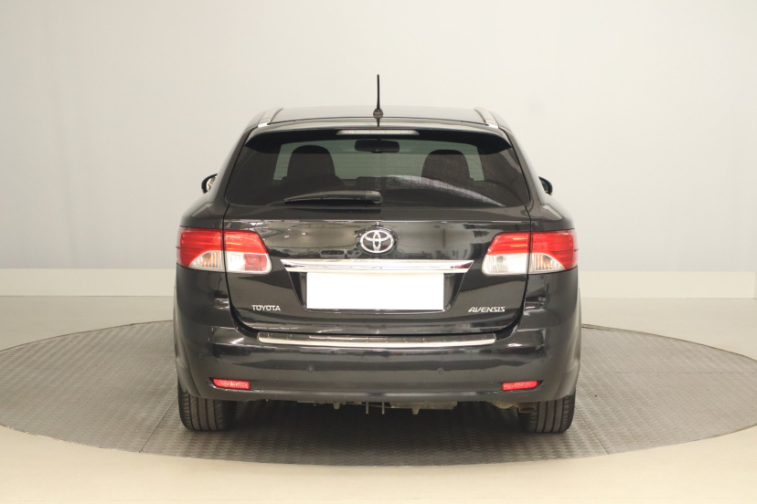 Toyota Avensis, 2014