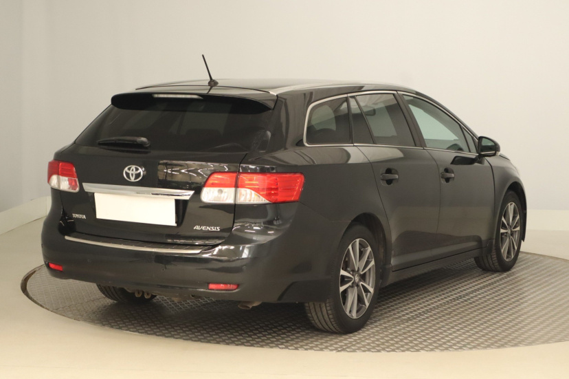 Toyota Avensis, 2014