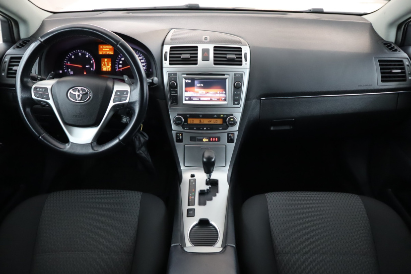 Toyota Avensis, 2014