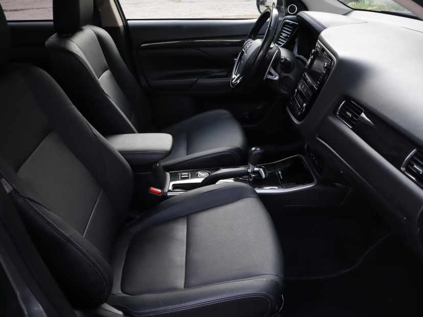 Mitsubishi Outlander, 2017