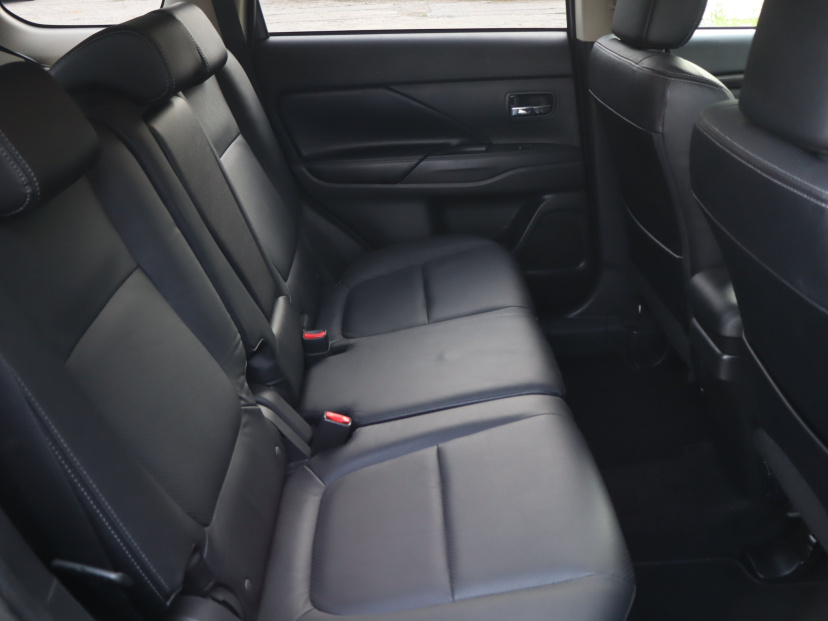 Mitsubishi Outlander, 2017