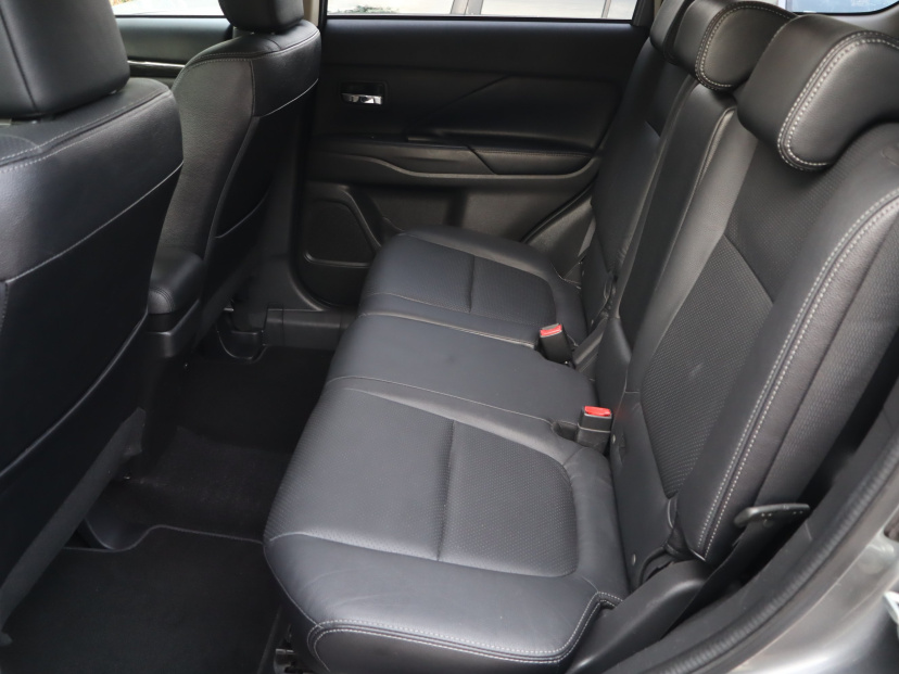 Mitsubishi Outlander, 2017