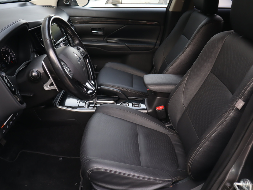 Mitsubishi Outlander, 2017