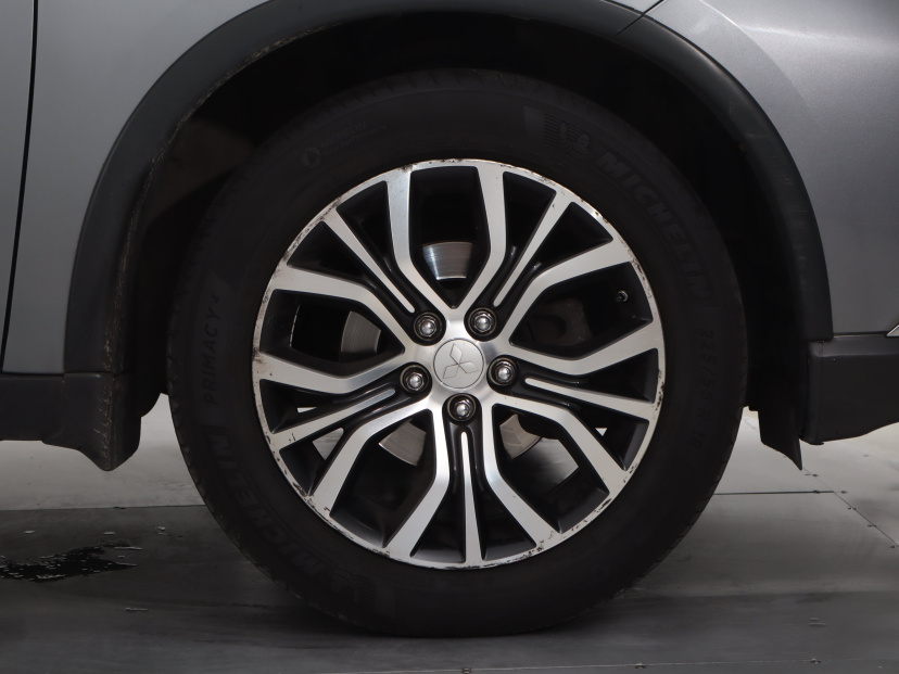 Mitsubishi Outlander, 2017