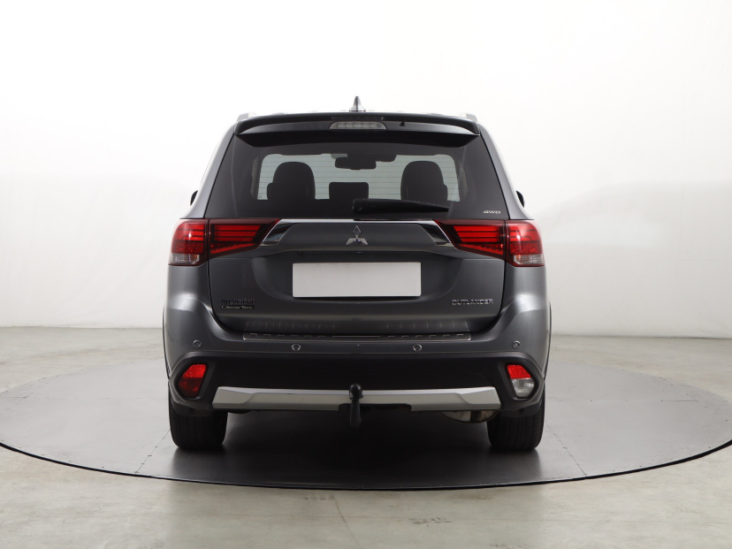 Mitsubishi Outlander, 2017
