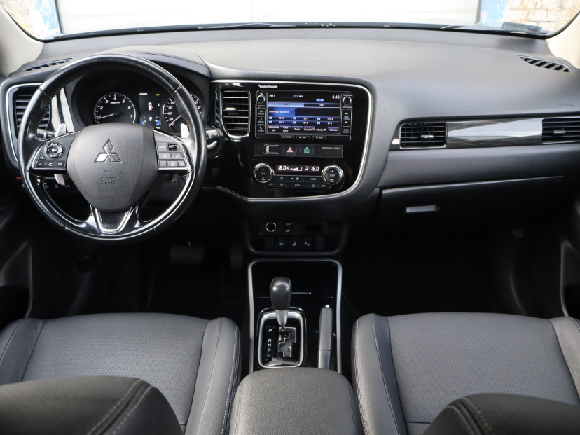 Mitsubishi Outlander, 2017