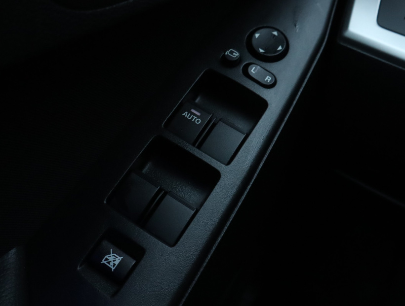 Mazda 3, 2012