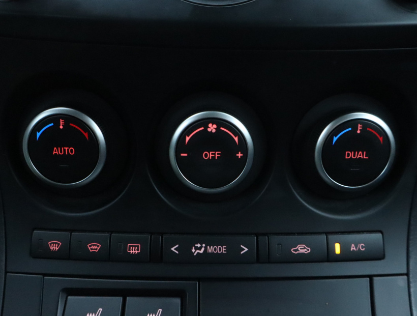 Mazda 3, 2012