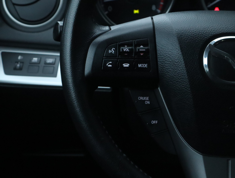 Mazda 3, 2012